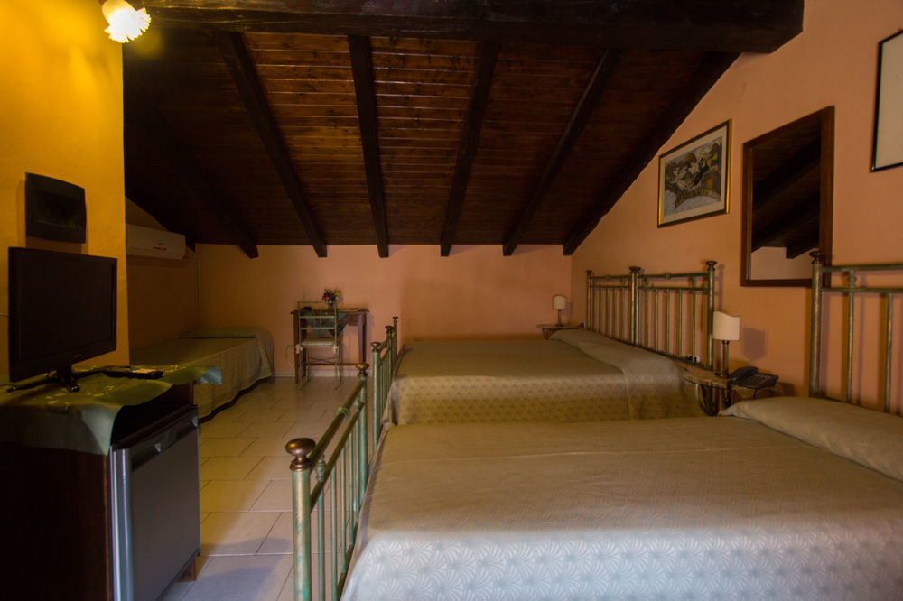 Hotel Posta Сиракузы Экстерьер фото