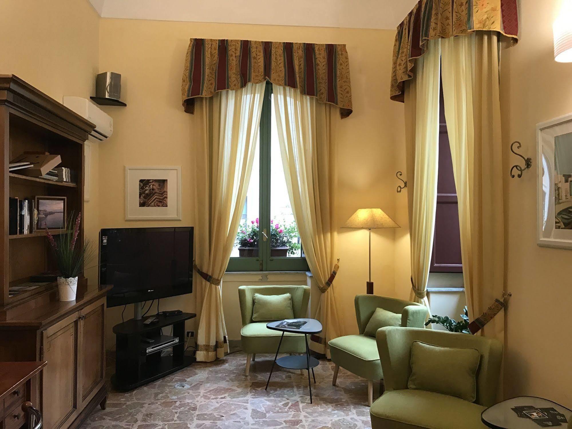 Hotel Posta Сиракузы Экстерьер фото