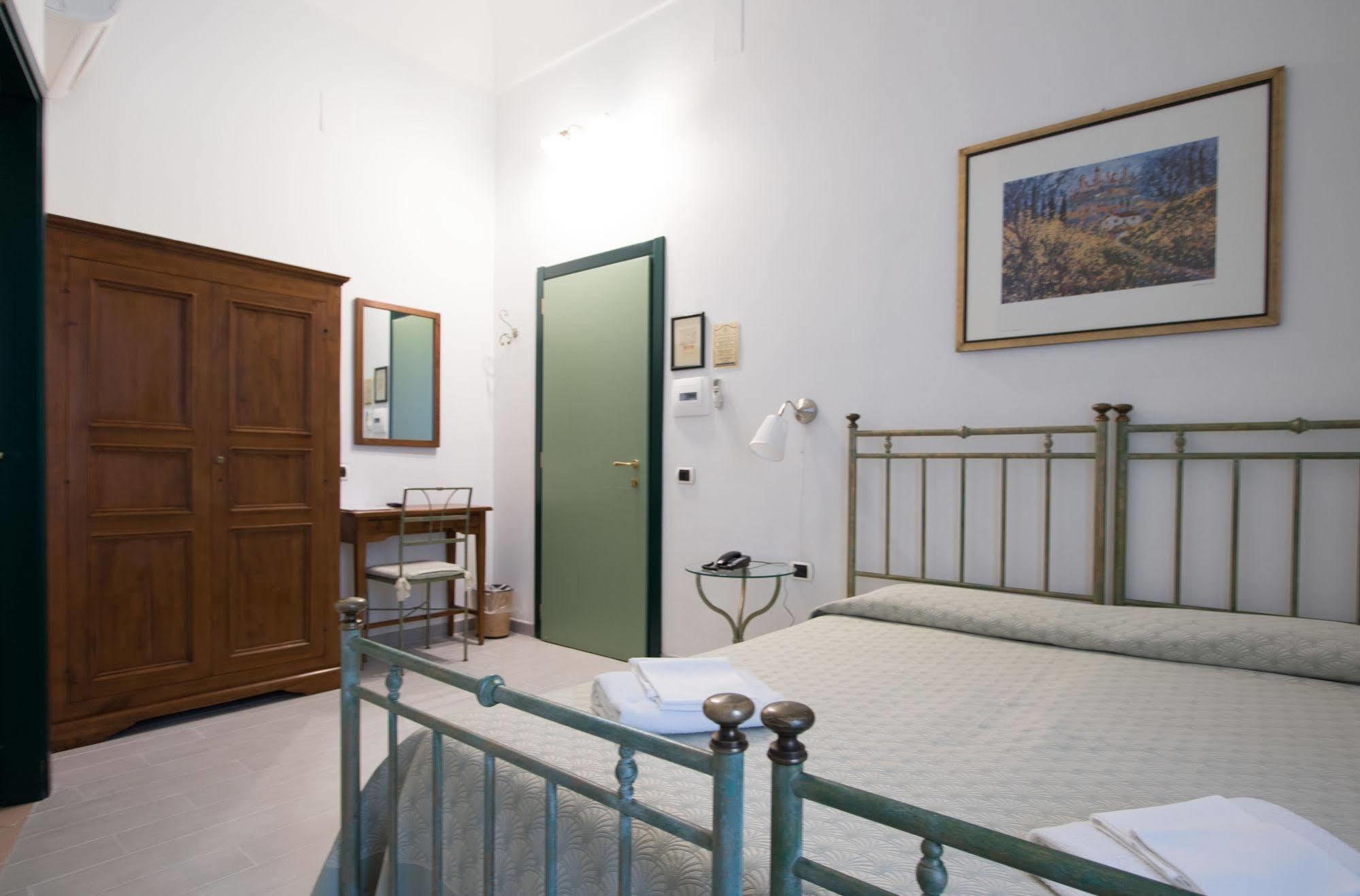 Hotel Posta Сиракузы Экстерьер фото